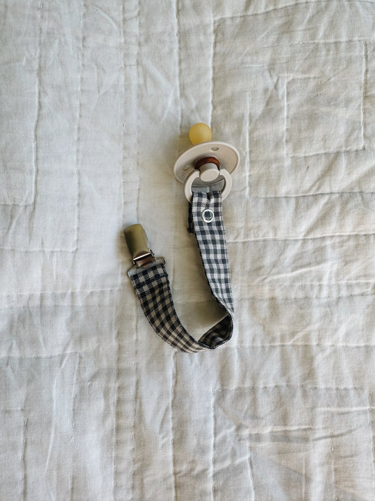 Lalaby Pacifier clip forest check