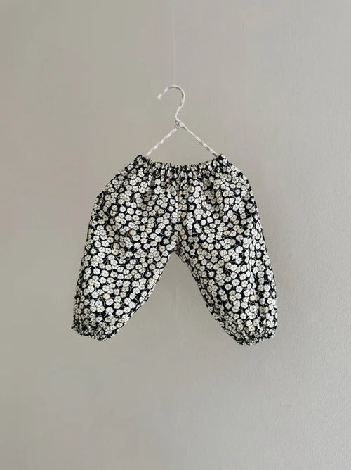 Lalaby Pixi pants ( baby) - snow flower